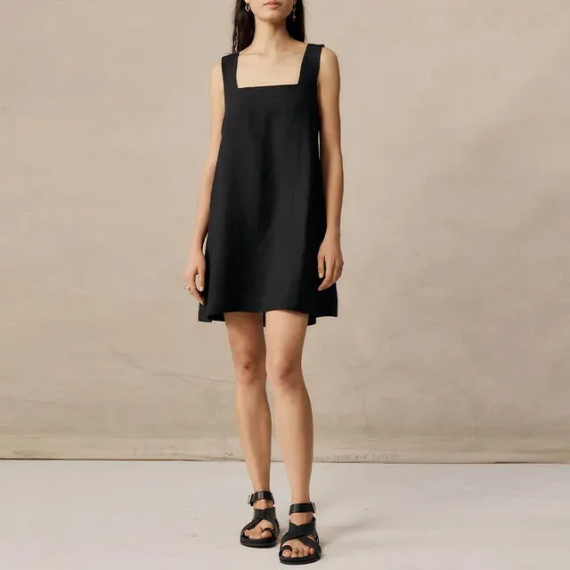 Lässiges Minikleid mit offenem Rücken