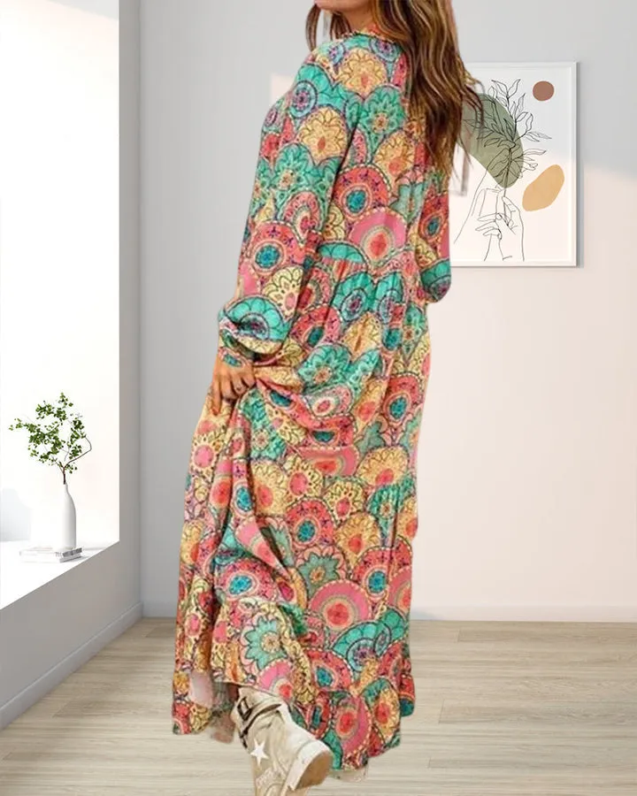 Maxikleid mit langen Ärmeln und einzigartigem Aufdruck