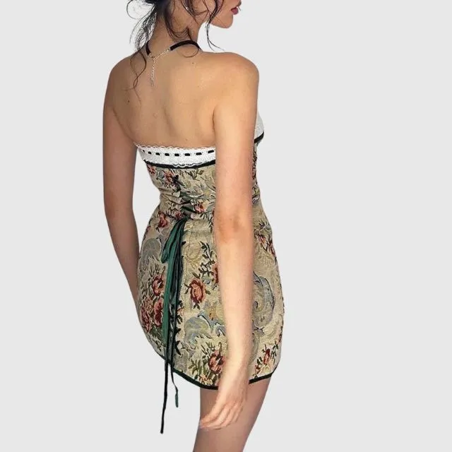 Trägerloses Minikleid mit Vintage-Teppichdruck